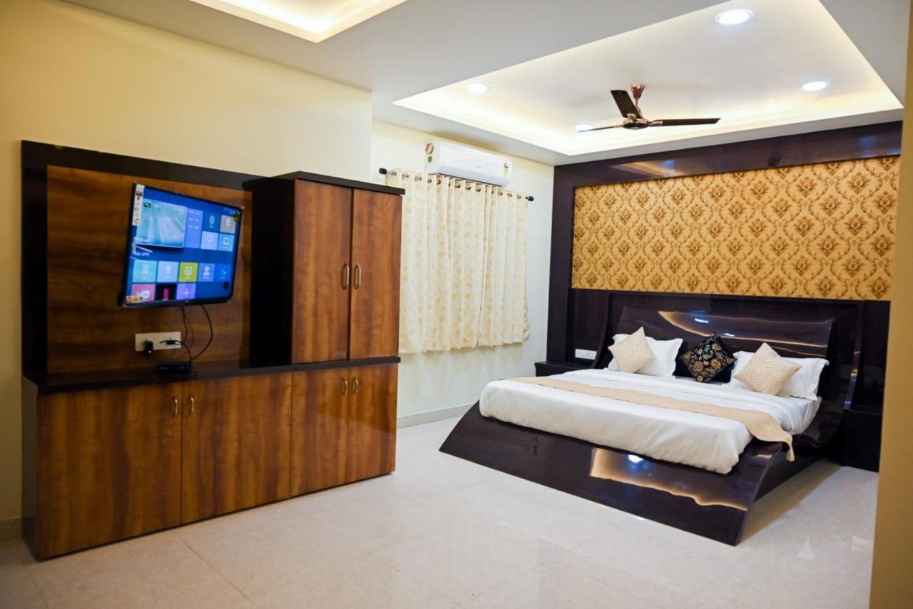 Hotel Golden Bliss Бхопал Экстерьер фото